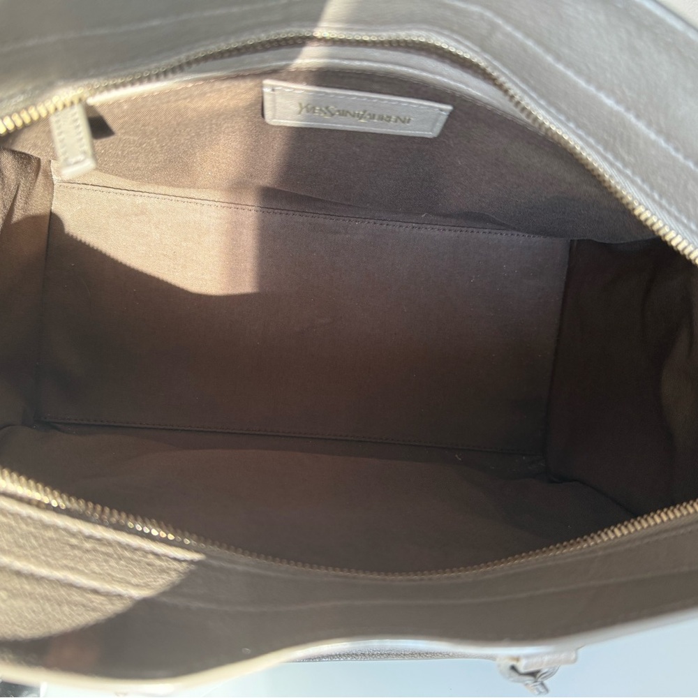 Yves Saint Laurent (YSL) Leather Cabas Y bag with Long Strap - Picture 4 of 8